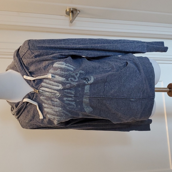 Vancouver Canucks Soft Grey Hoodie - Touch by Alyssa Milano - Picture 3 of 15